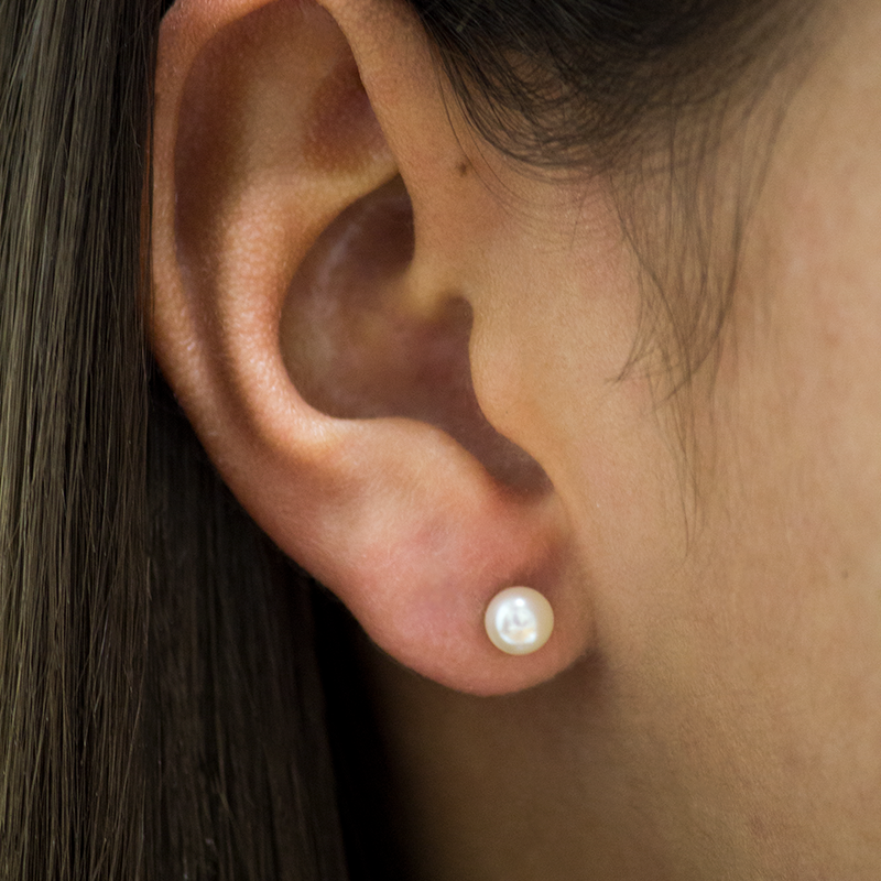 Boucles d'oreilles or 18 carat et perle de culture 3,5 mm